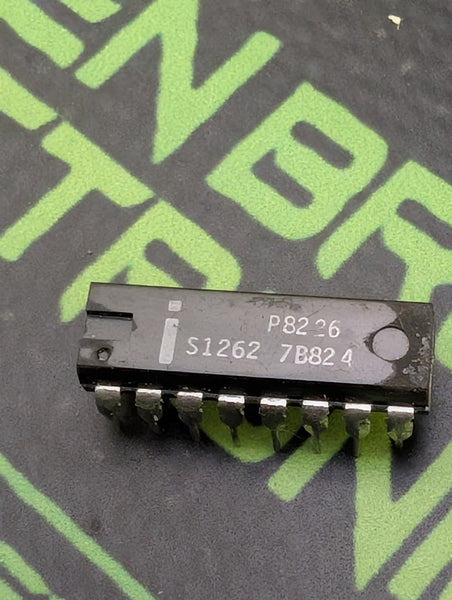 P8226
