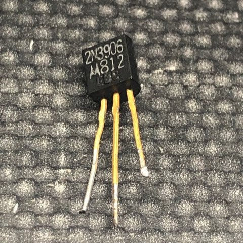 2N3906