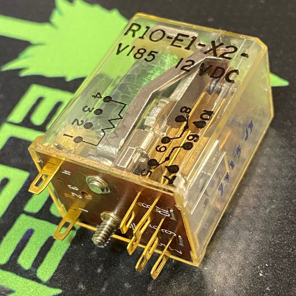 R10-E1X2-V185