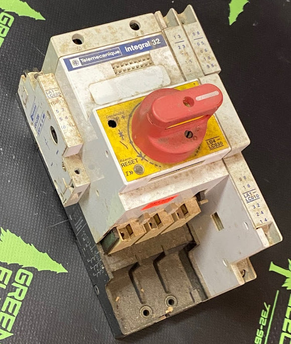 LD4-LC030FC W/LA1-LC010