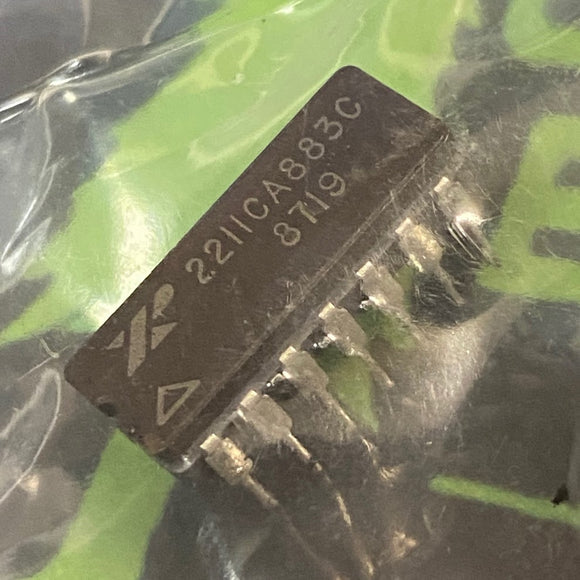 XR2211CA883C