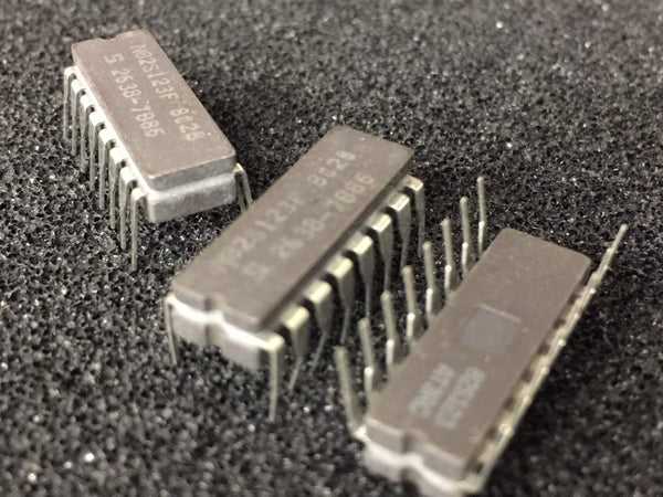 N82S123F