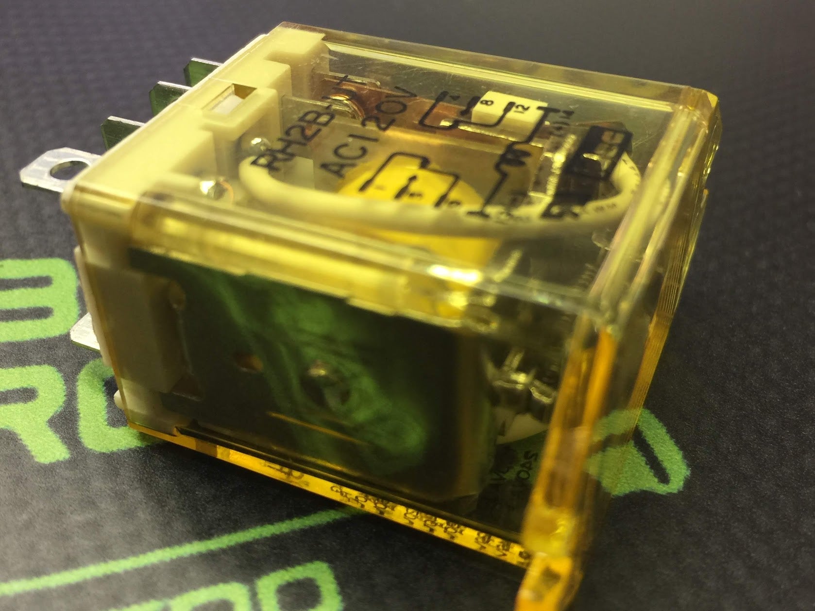 RH2B-UT-AC120V – Green Brook Online