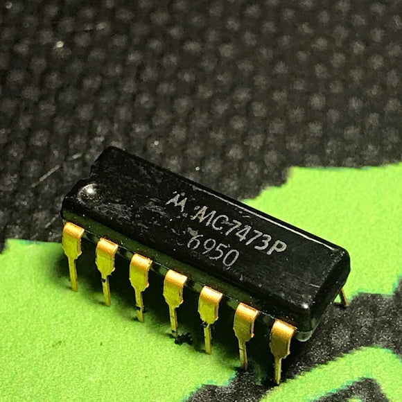 MC7473P